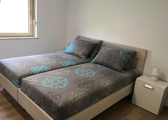 Lapanja 2 Mit Gemeinschaftsgarten By Interhome * Slap ob Idrijci